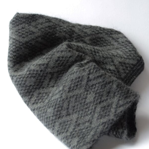 cashmere cowl charcoal 2