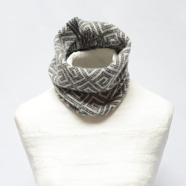 cream and slate grey cashmere cowl 1