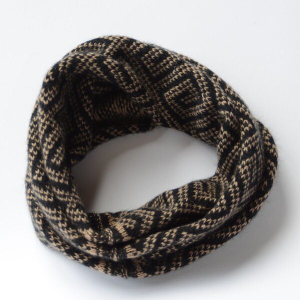 maze cashmere black and camel cowl 2