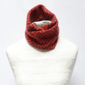 red and grey cashmere cowl 1