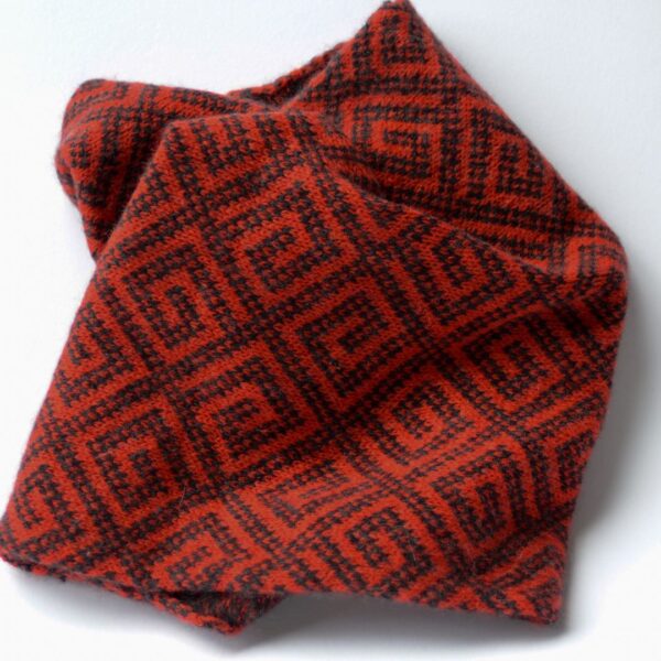 red and grey cashmere cowl 3